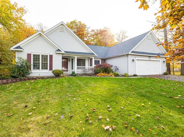 784 Patty Ln, Webster, NY 14580