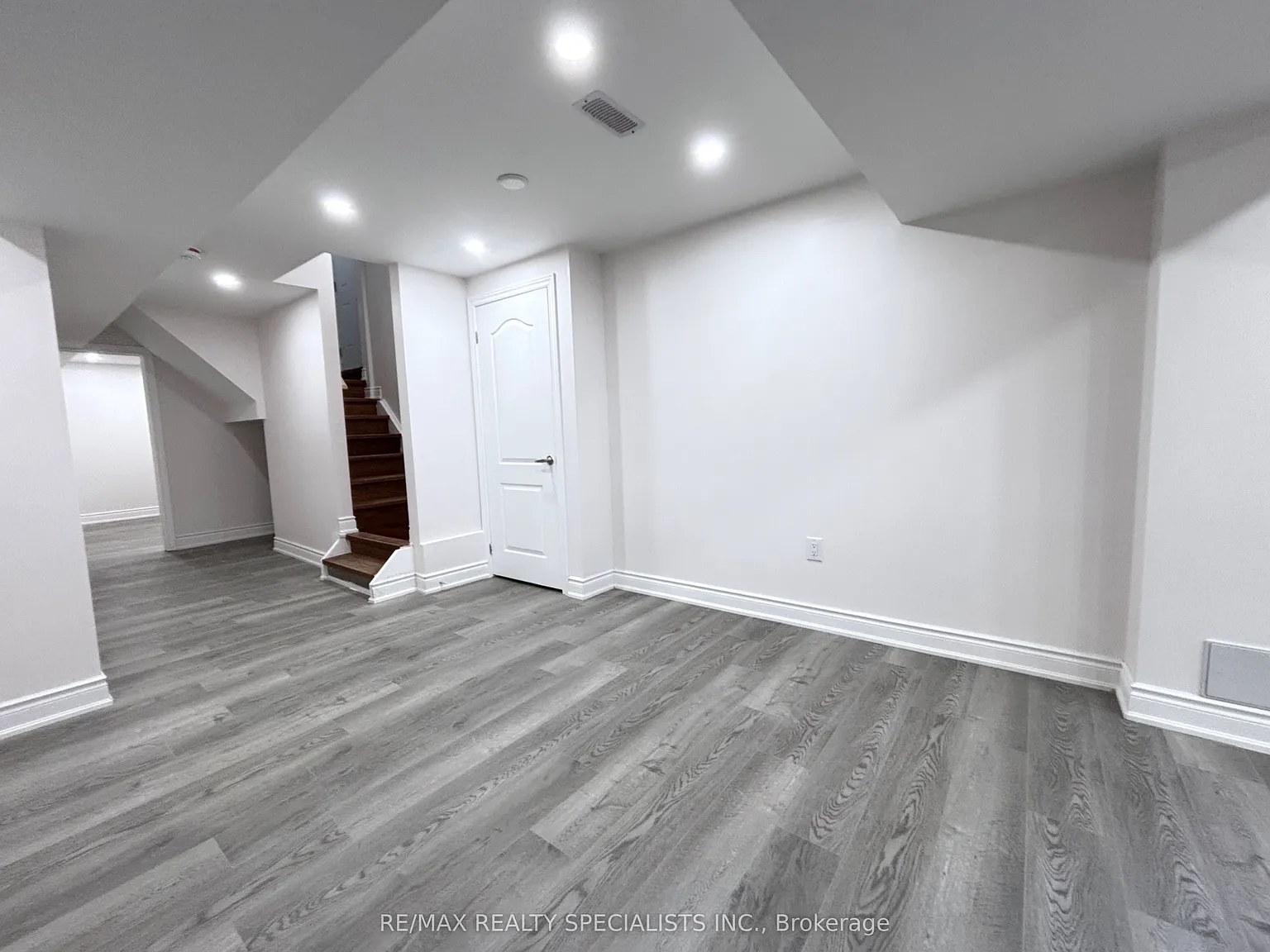 2 bed, $1,400 — Photo 4