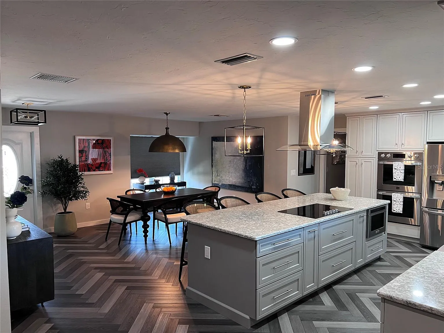 3 bed, 2.0 bath, 1571 sqft, $10,000 — Photo 3