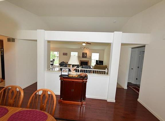 2nd image of 1380 Mason Grove Dr