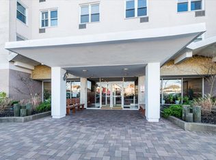 522 Shore Rd APT 3H, Long Beach, NY 11561