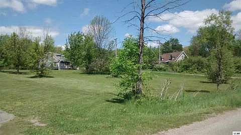 2nd image of 7900 Norfolk Dr