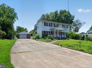 8337 Carnegie Dr, Vienna, VA 22180