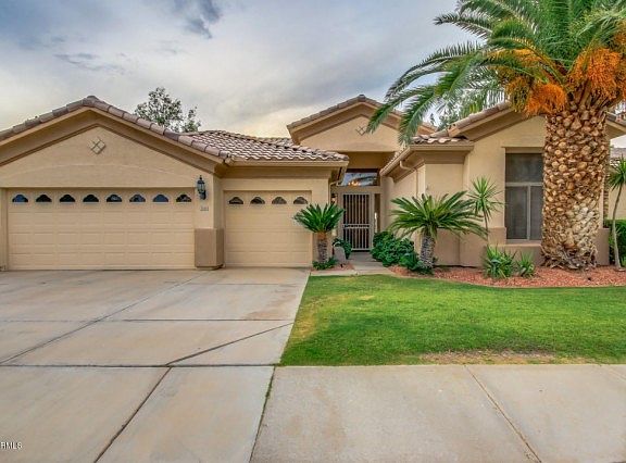 5th image of 3540 S Meadows Dr