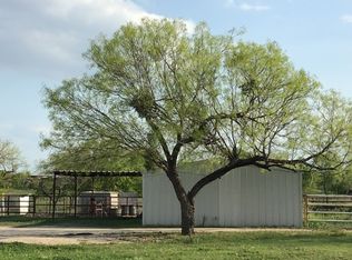 263 County Road 5705, Devine, TX 78016