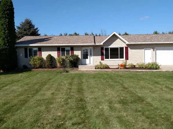 W439 Hickory Rd, Saint Cloud, WI 53079