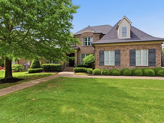 2nd image of 3208 Appian Way