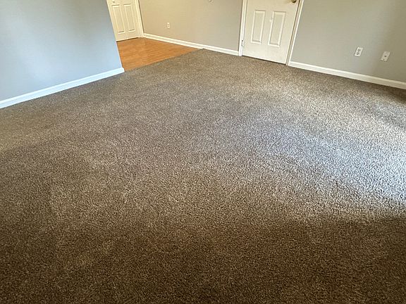 4th image of 4109 Blue Lick Ct APT 7