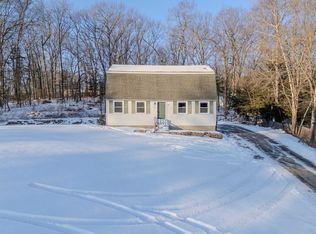 12 Joanne Dr, Hooksett, NH 03106