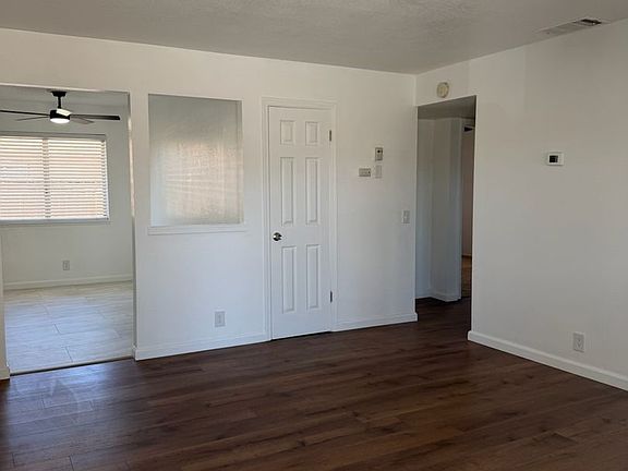 3rd image of 127 S Gateway Blvd APT A