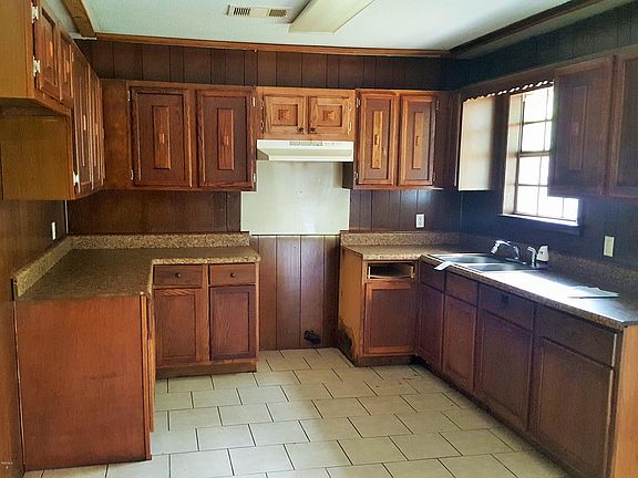 5th image of 4216 Idywood Ave
