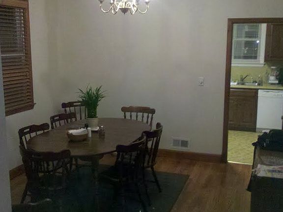 Dining Room. Now has track lighting.