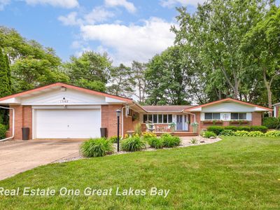 1360 Delta Dr, Saginaw, MI, 48638