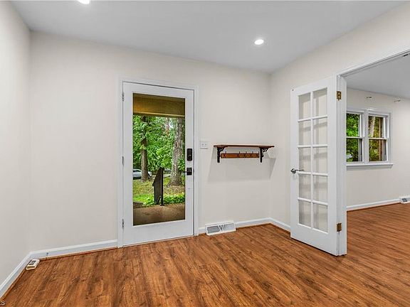 2nd image of 5024 Timbrook Ln