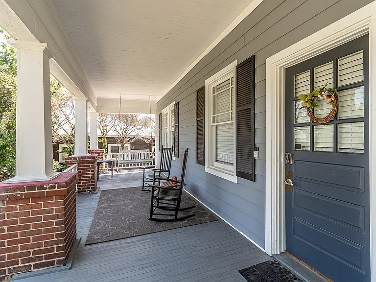 1117 Cobb St — Photo 4
