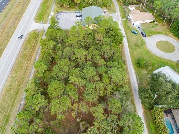 5th image of 773 Sebastian Blvd