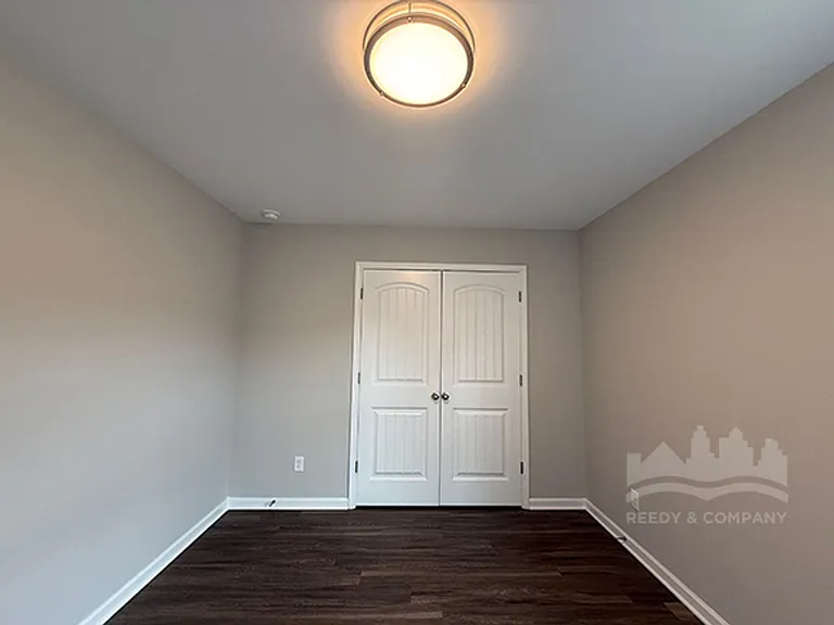 480 Maple St — Photo 18