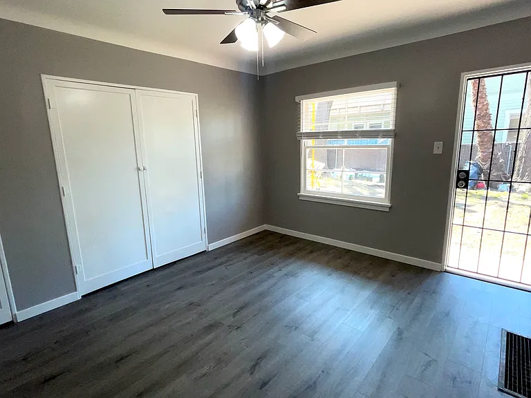 828 Linden Ave #3 — Photo 1