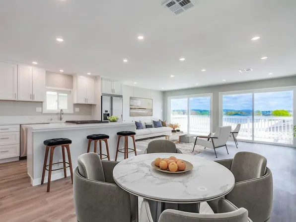 32 Blue Sky Ln, Oceanside, CA 92056