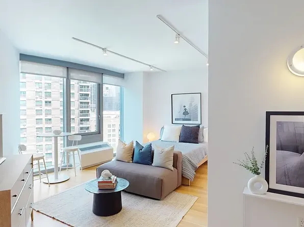 550 W 54th St, New York, NY