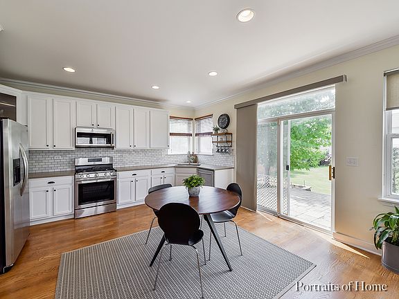 4th image of 279 Pleasant Plains Dr