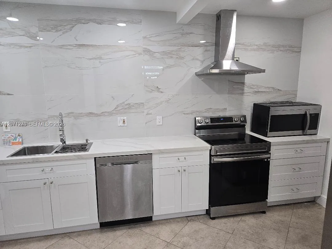 Sun Ray Homes Greynolds P — Photo 4