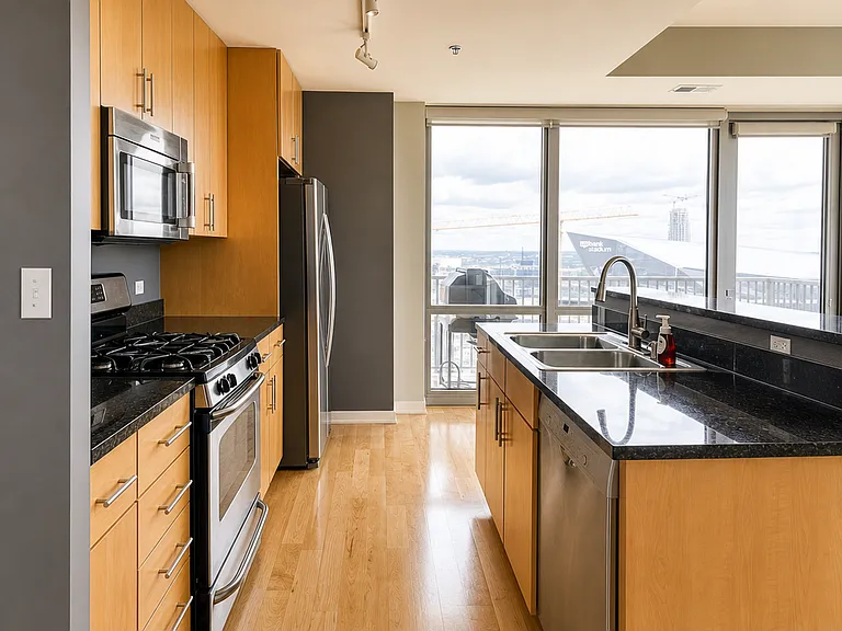 929 Portland Ave #2105 — Photo 6