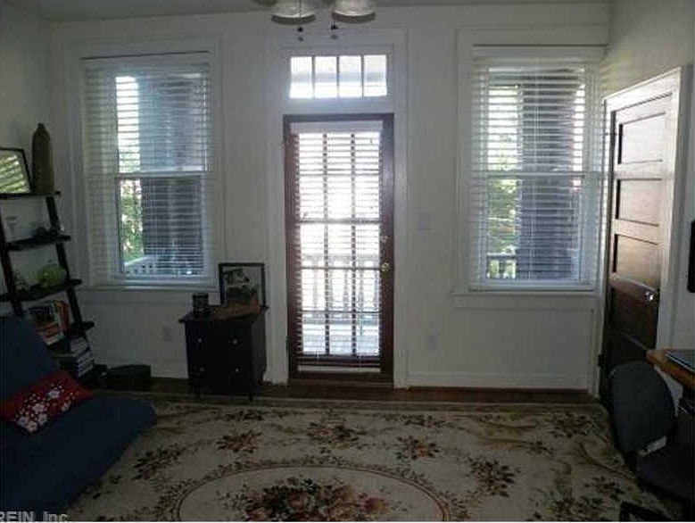 2nd image of 1411 Colonial Ave APT B3