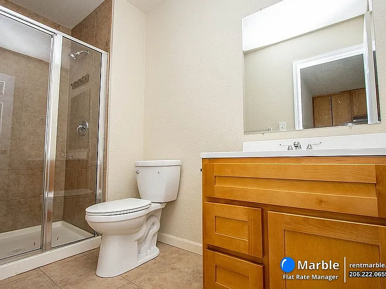 847 E Main St #4 — Photo 18