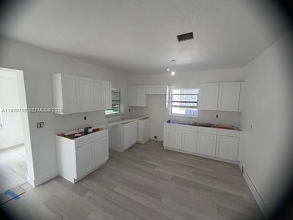 3rd image of 40 NW 62nd Ave