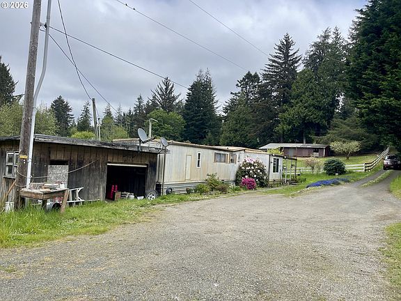 2nd image of 61772 Ross Inlet Rd
