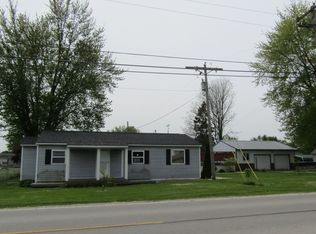 406 E Black Ln, Royal Center, IN 46978