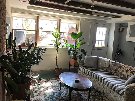 4th image of 98 Pioneer St #1