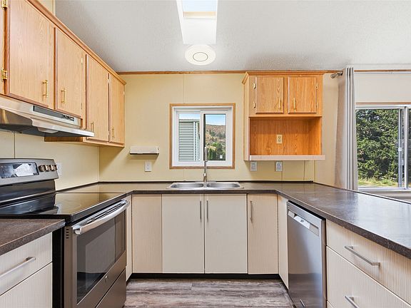 3rd image of 1175 Rose Hill Rd #3