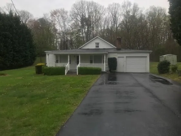 4106 Daugherty Rd, Salem, VA 24153