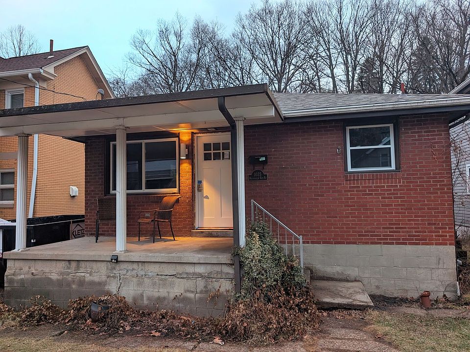 2nd image of 1035 McLaughlin Run Rd