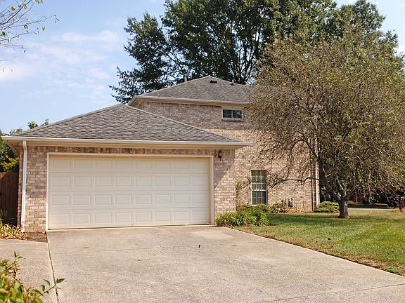 4th image of 629 Creekfront Dr
