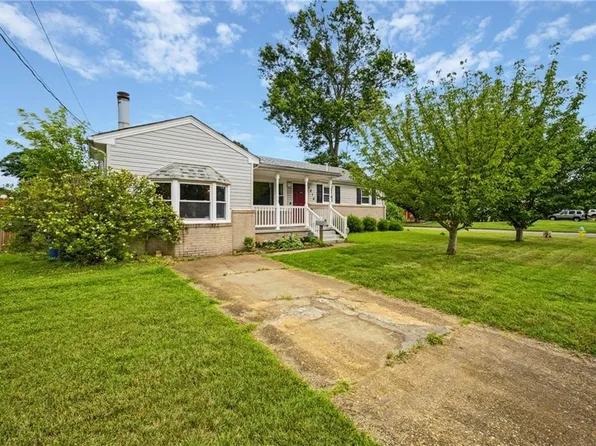1516 Gardenwood Pkwy, Virginia Beach, VA 23455