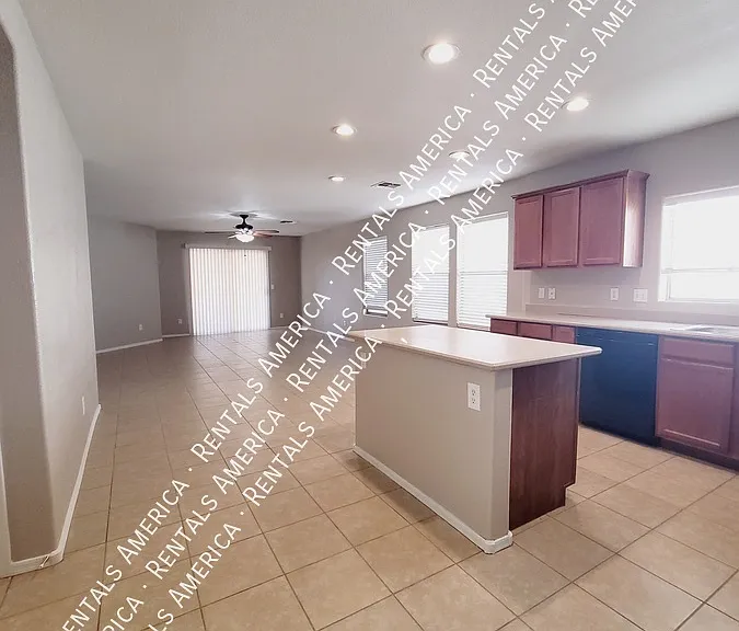 776 E Cowboy Cove Trl — Photo 4
