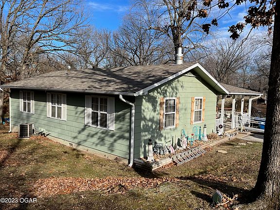 2nd image of 501 Leisure Ln