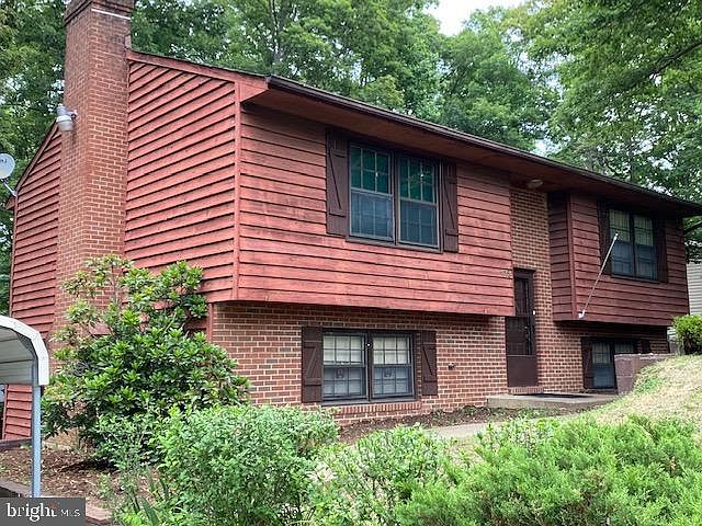 1st image of 115 Bowen Dr