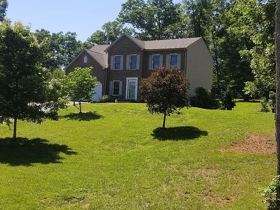 5th image of 124 Montgomery Farms Ave