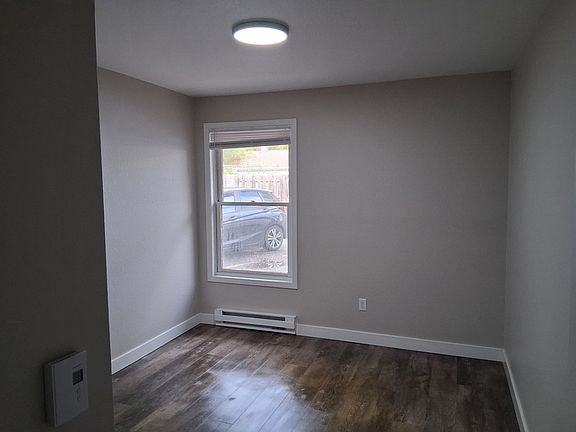 3rd image of 835 Wisconsin St #1D
