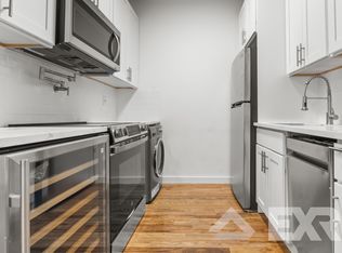 135 Cornelia St #2B, Brooklyn, NY 11221