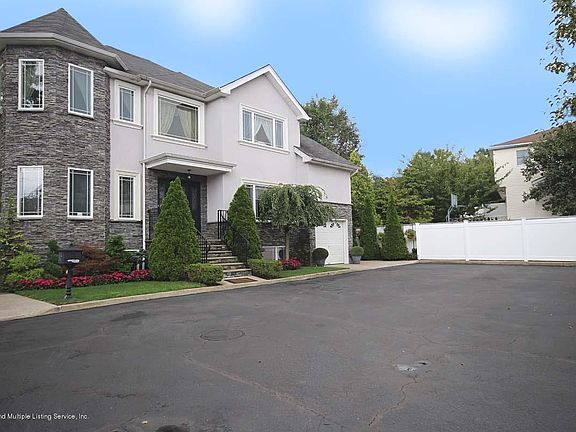2nd image of 62 Joline Ave