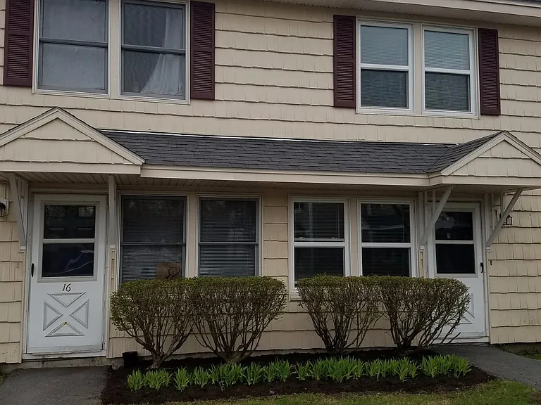Penobscot Pointe Apartments — Photo 1