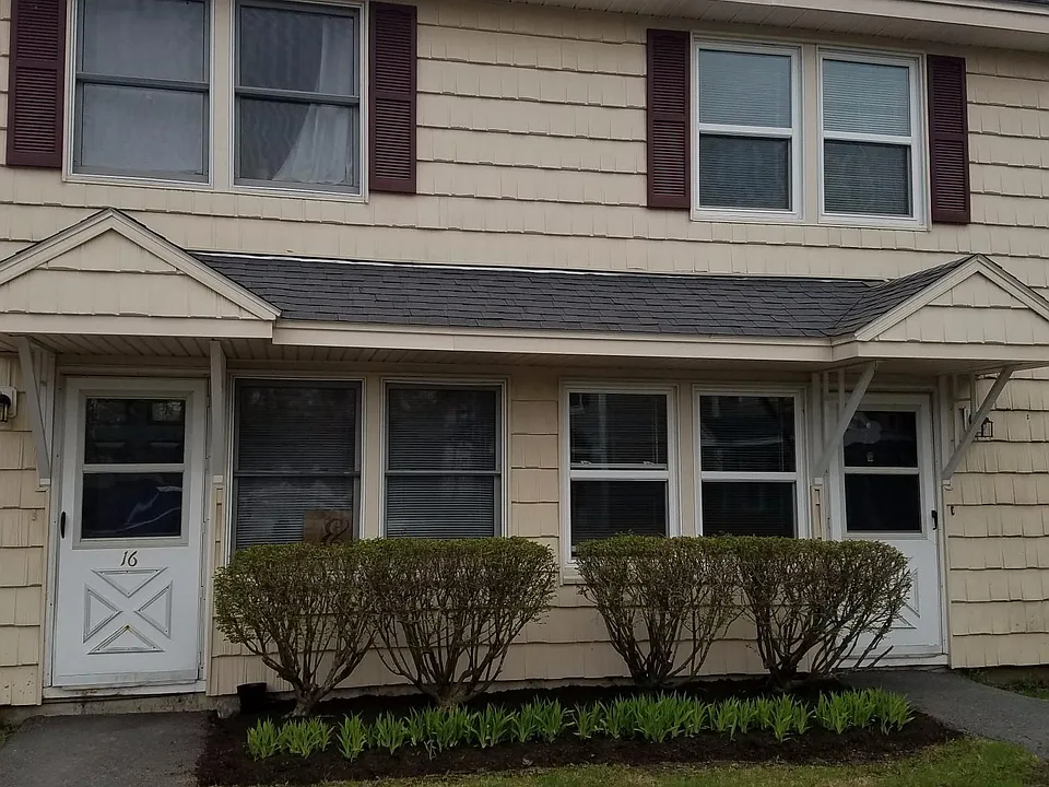 Penobscot Pointe Apartments
