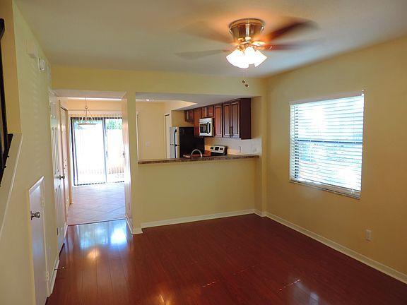 3rd image of 506 S Albany Ave APT D