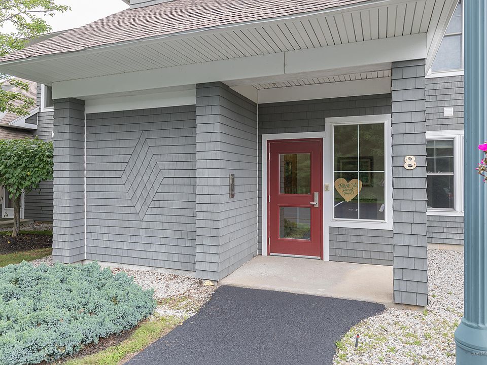 1st image of 8 Camperdown Elm Dr APT A3