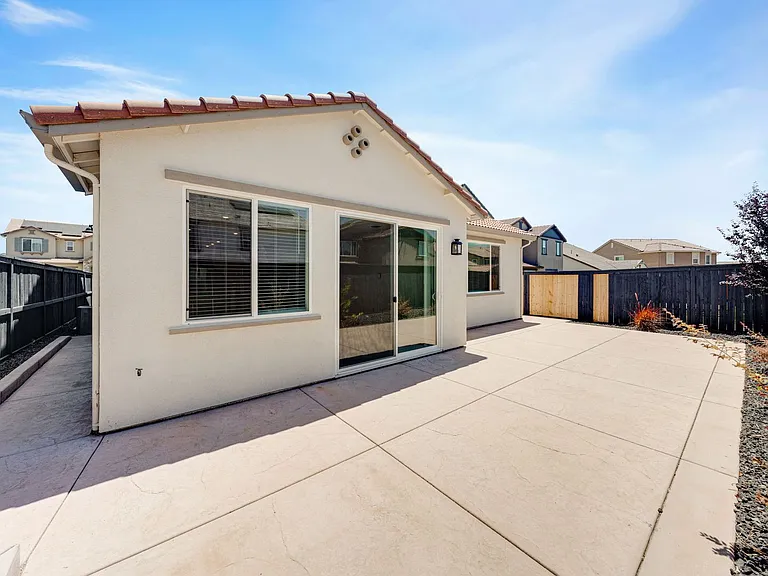 3363 Apollo Ct — Photo 46